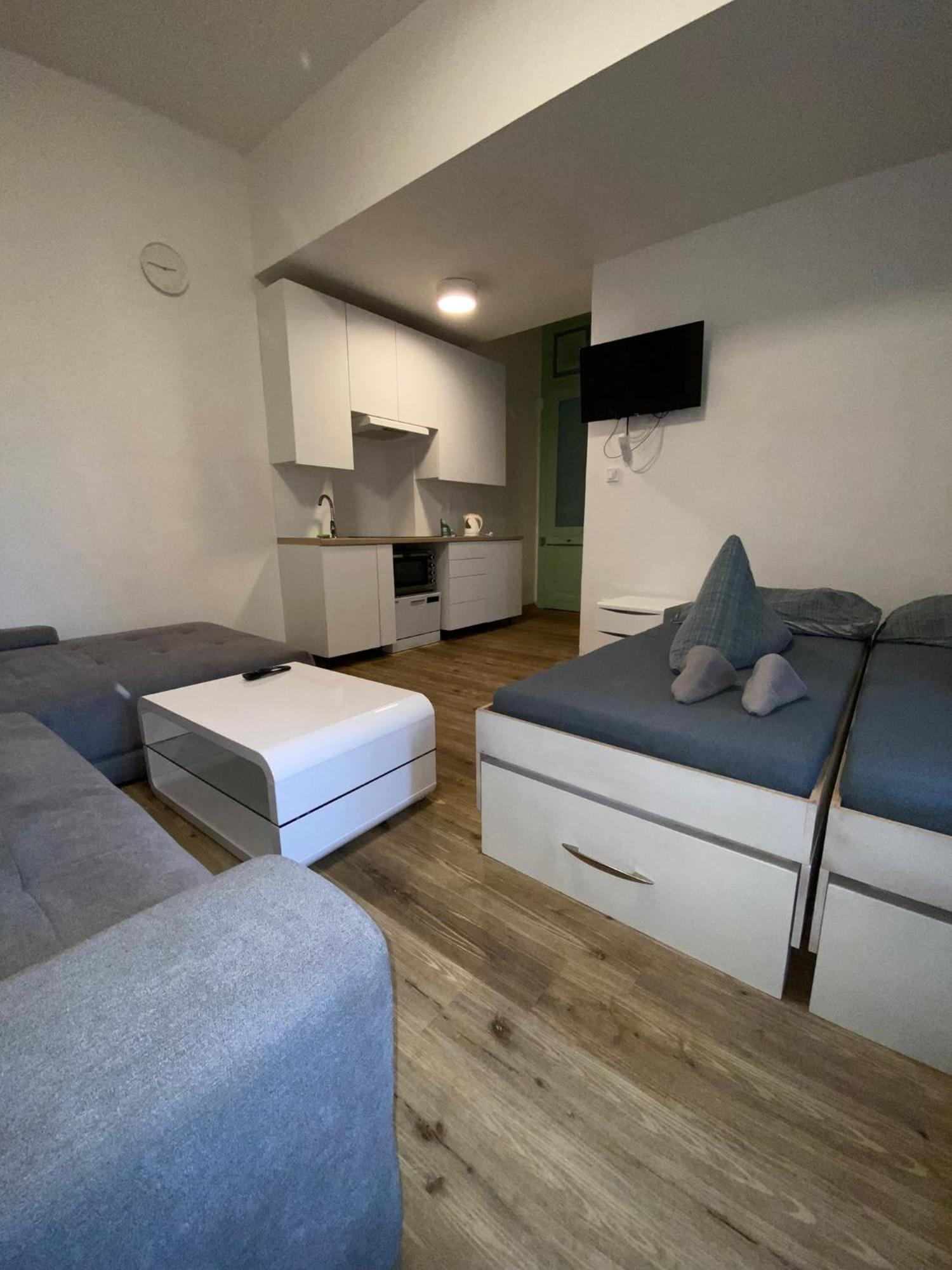 Minato Apartments Ostrava Center Esterno foto